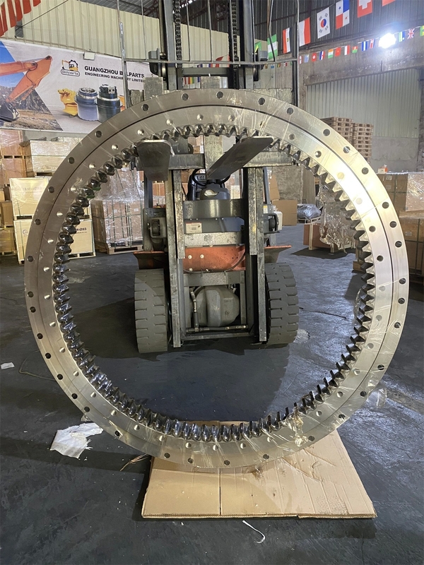 E385C Excavator swing bearing replacement 353-0490 333-3009 367-8361 199-449 slew ring supplier